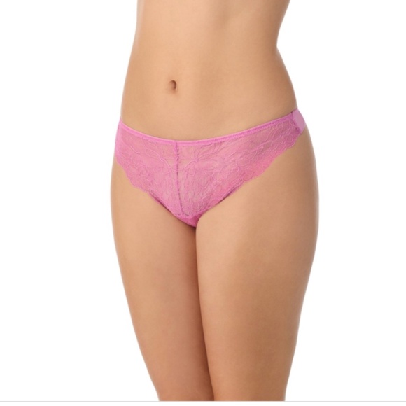 On Gossamer Luxe Lace Scallop Edge Thong Women's Small Pink Berry Size S NWT - Picture 1 of 1
